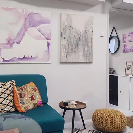 Coco Bright & Stylish In Daire *